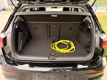 VW Golf Rabbit eHybrid DSG 150 kW in Grenadillschwarz Metallic