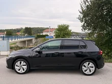 VW Golf Rabbit eHybrid DSG 150 kW in Grenadillschwarz Metallic