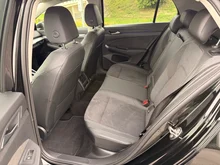 VW Golf Rabbit eHybrid DSG 150 kW in Grenadillschwarz Metallic