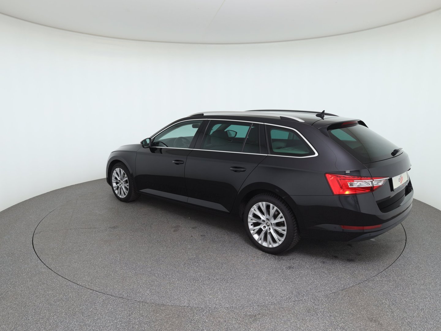 Škoda SUPERB Combi Style TDI DSG | Bild 7 von 27