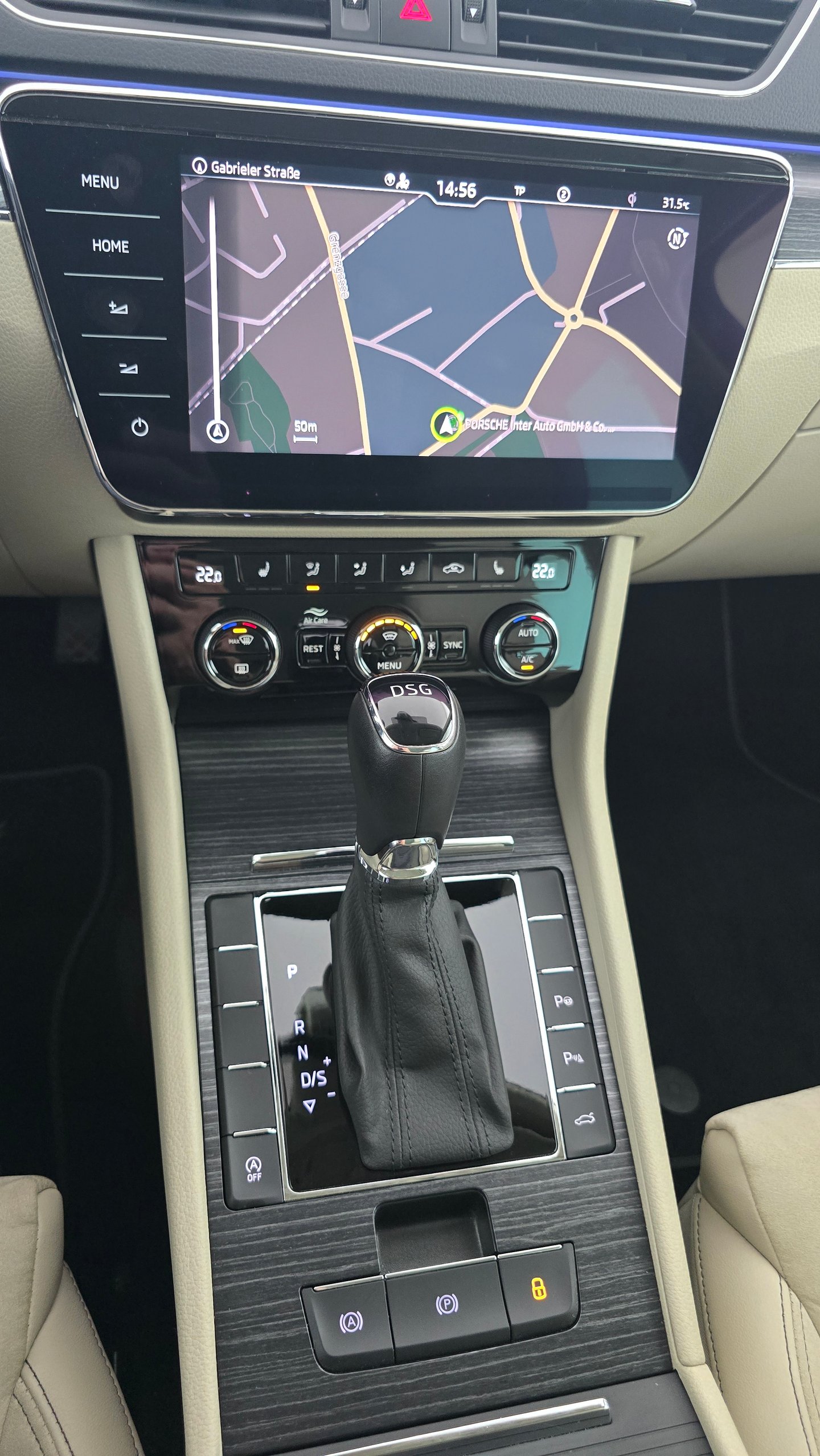 Škoda SUPERB Combi Style TDI DSG | Bild 23 von 27