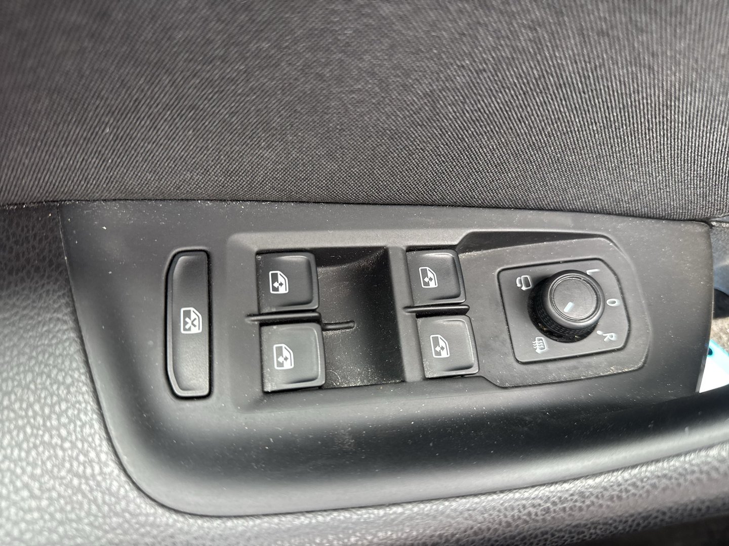 VW Passat Variant Business TDI SCR DSG | Bild 7 von 23