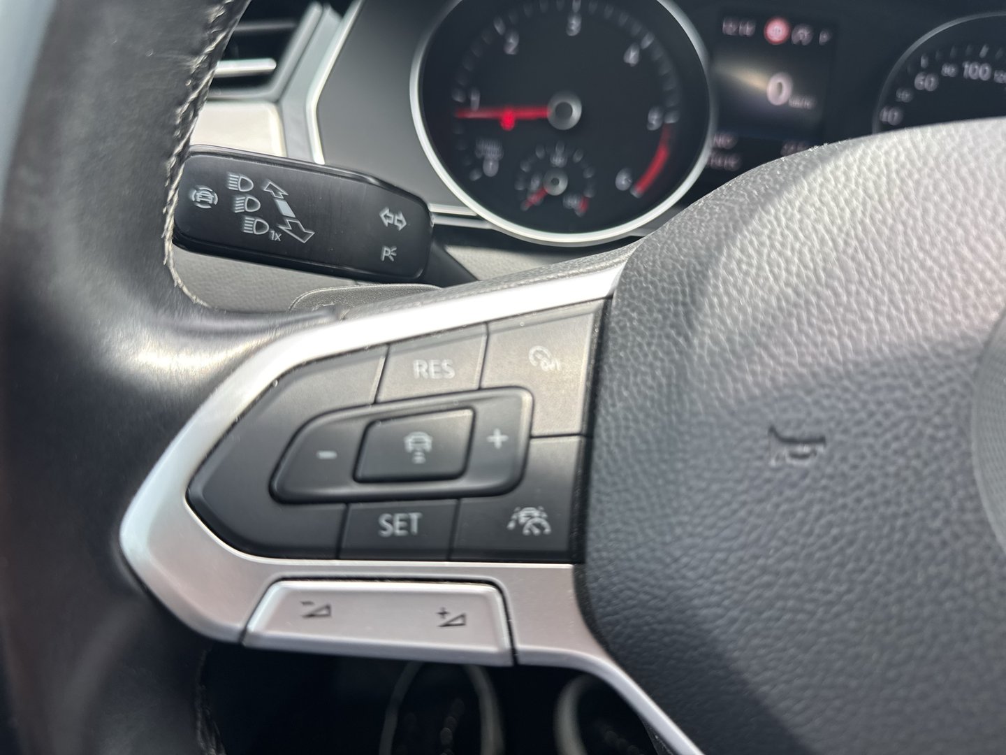 VW Passat Variant Business TDI SCR DSG | Bild 12 von 23