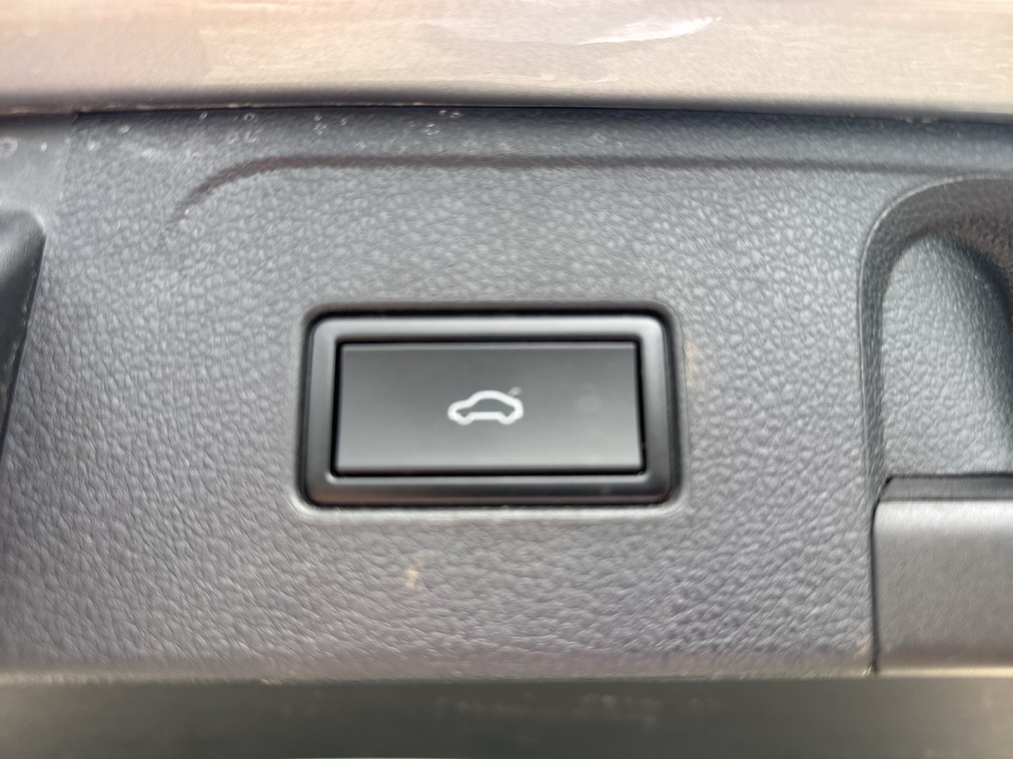 VW Passat Variant Business TDI SCR DSG | Bild 20 von 23