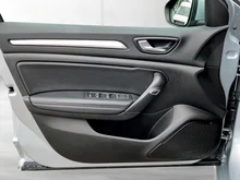 Renault Mégane Techno Blue dCi 115 in hellgrau - normal