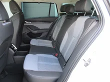 Škoda Octavia Combi Selection TDI DSG in Moon-Weiß Metallic