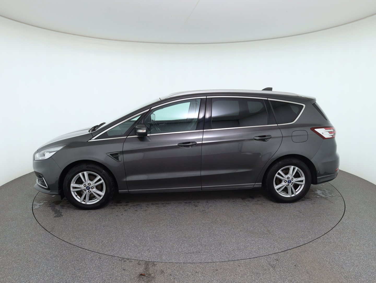 Ford S-MAX Titanium 2.0 EcoBlue SCR | Bild 8 von 32