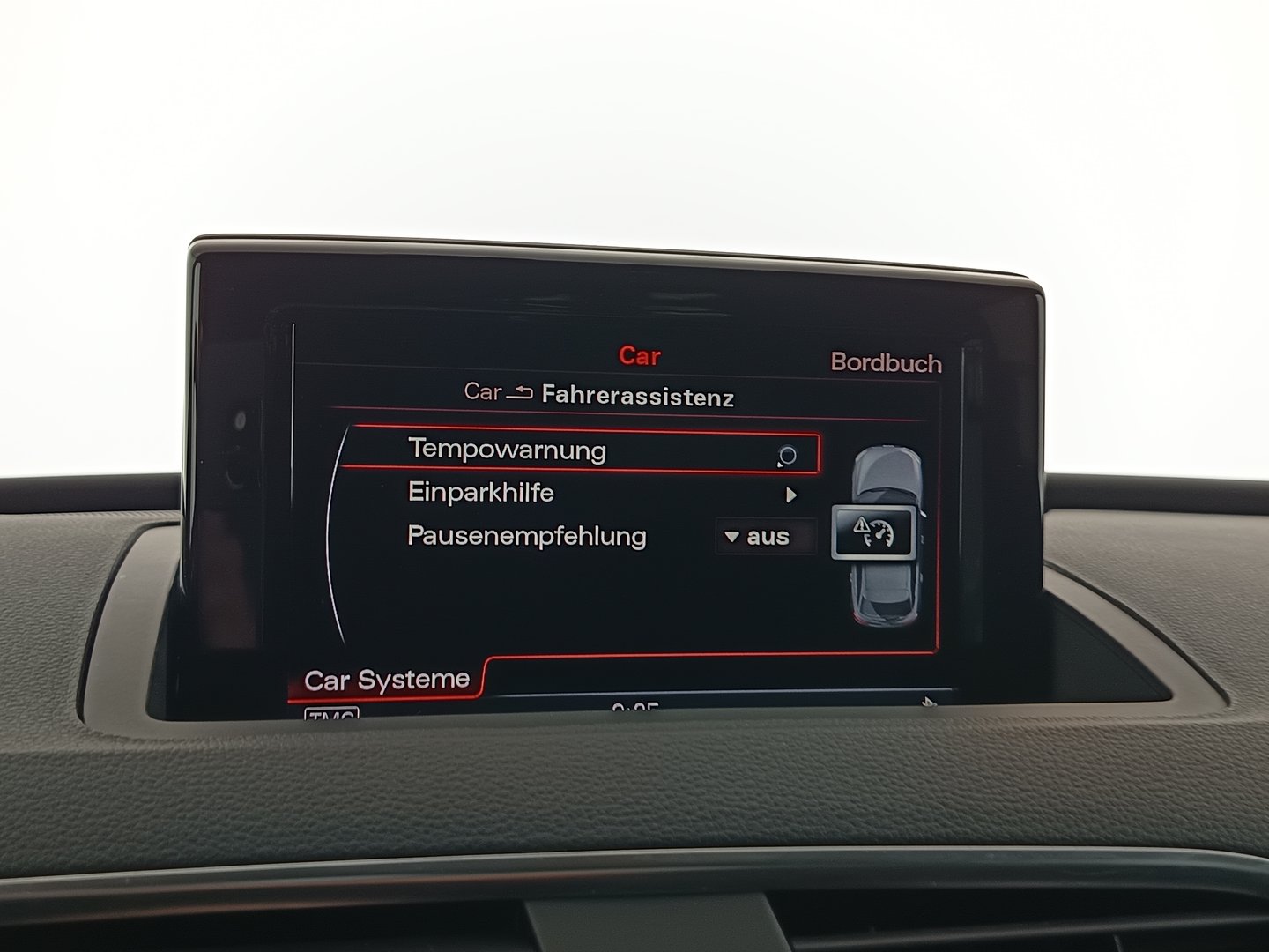 Audi Q3 2.0 TFSI quattro sport | Bild 22 von 34