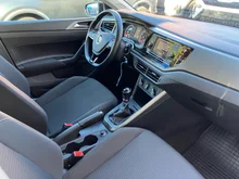 VW Polo Comfortline in Deep Black Perleffekt