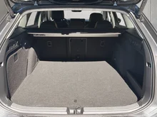 VW Passat Variant Business eHybrid 150kW in Diabasgrau Metallic