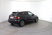 Audi A1 Sportback 30 TFSI intense in Mythosschwarz Metallic