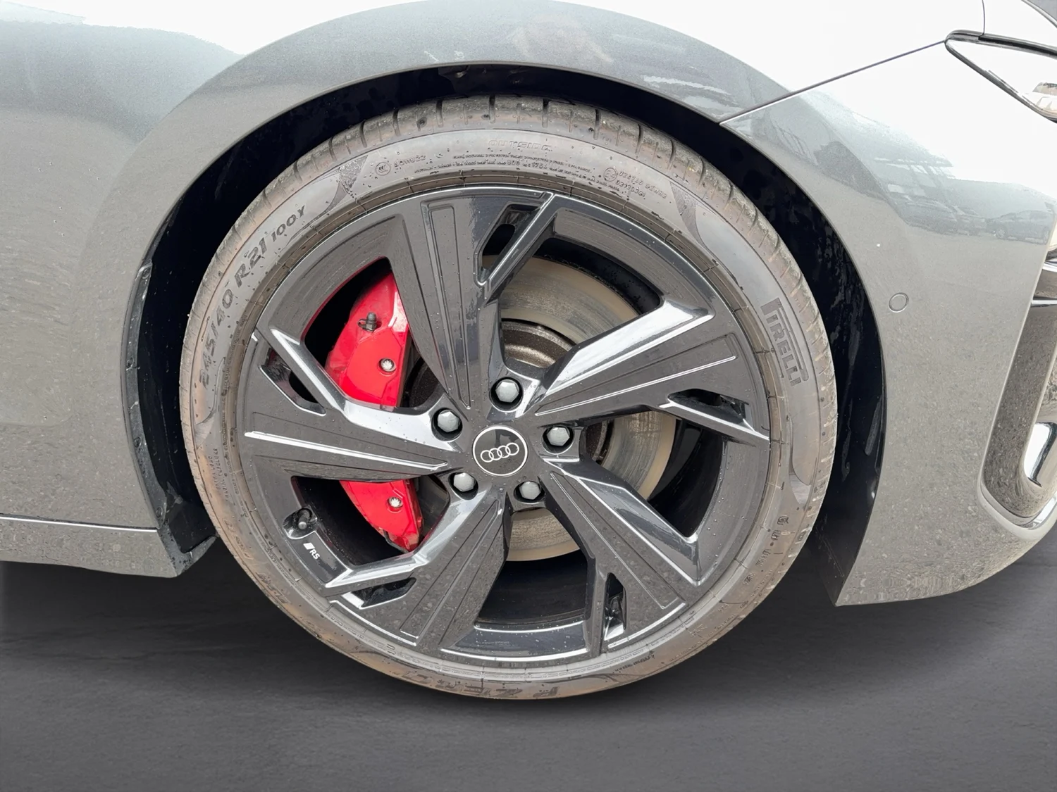 Bild eines Audi S6 Avant e-tron