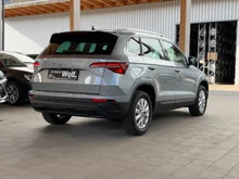 Škoda Karoq 4x4 Selection TDI DSG in Smokey Diamond-Silber Metallic