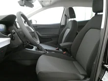 SEAT Ibiza Reference Edition 1.0 80PS in Nacht-Schwarz Metallic