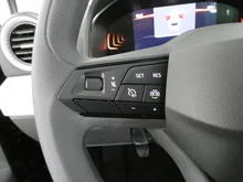 SEAT Ibiza Reference Edition 1.0 80PS in Nacht-Schwarz Metallic