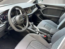 Audi A1 Sportback 25 TFSI intense in Pfeilgrau Perleffekt