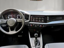Audi A1 Sportback 25 TFSI intense in Pfeilgrau Perleffekt
