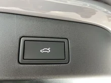 VW ID.4 Pro 4MOTION 220 kW Business -77 kWh in C2A1 Mondsteingrau Dach schwarz