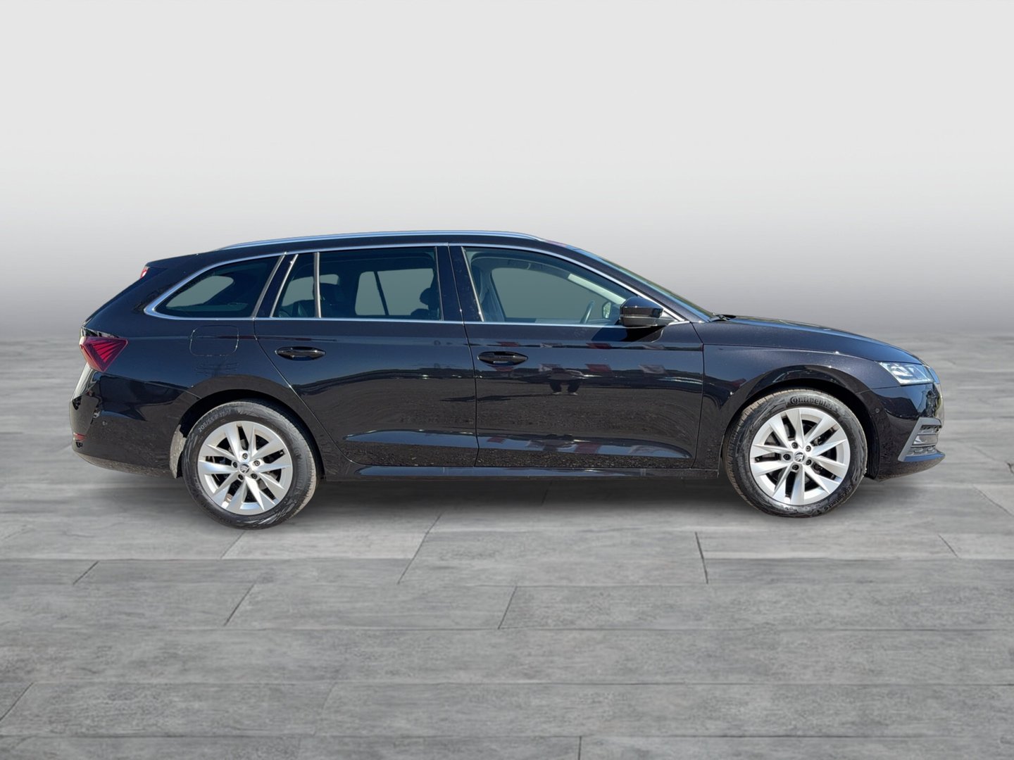 Škoda OCTAVIA Combi Premium TDI DSG | Bild 5 von 21