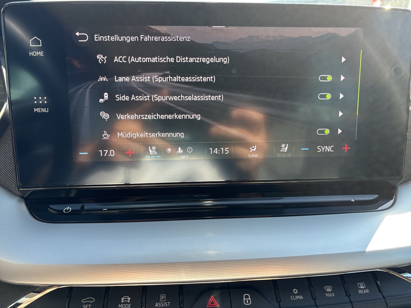 Škoda OCTAVIA Combi Premium TDI DSG | Bild 15 von 21