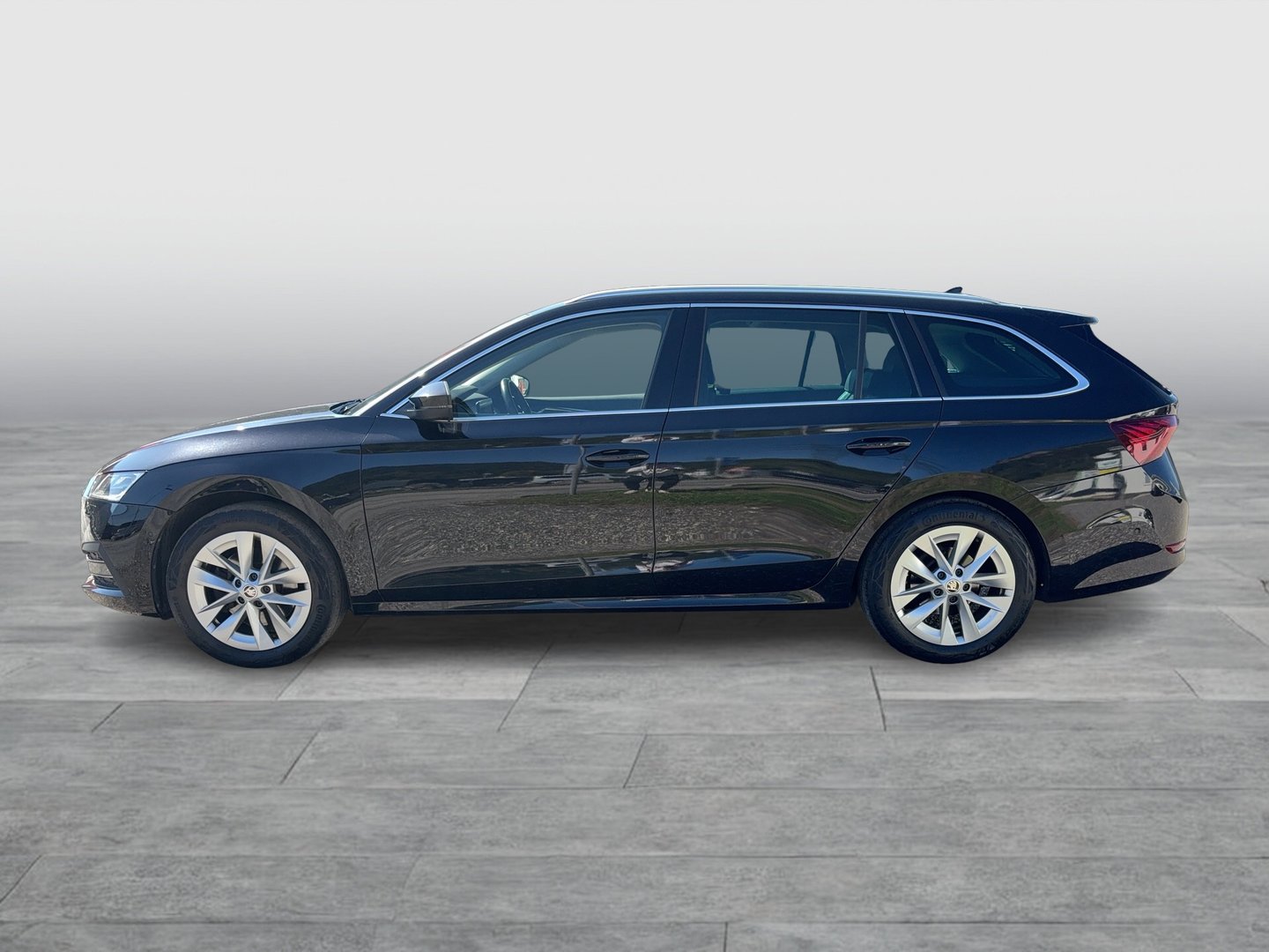 Škoda OCTAVIA Combi Premium TDI DSG | Bild 2 von 21
