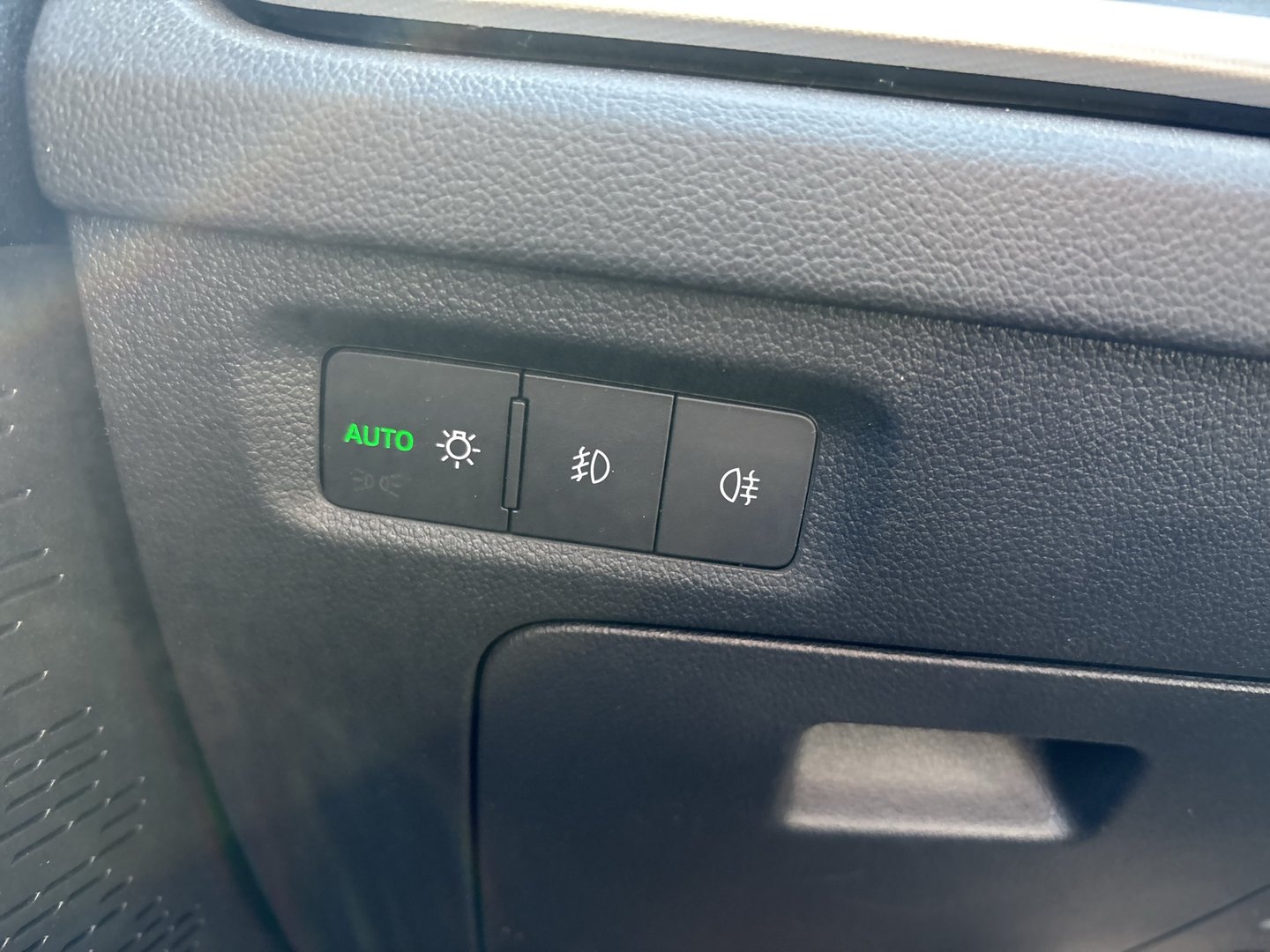 Škoda OCTAVIA Combi Premium TDI DSG | Bild 7 von 21