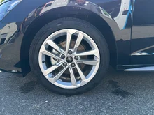 Audi A3 Sportback 30 TFSI in Brillantschwarz