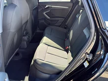 Audi A3 Sportback 30 TFSI in Brillantschwarz