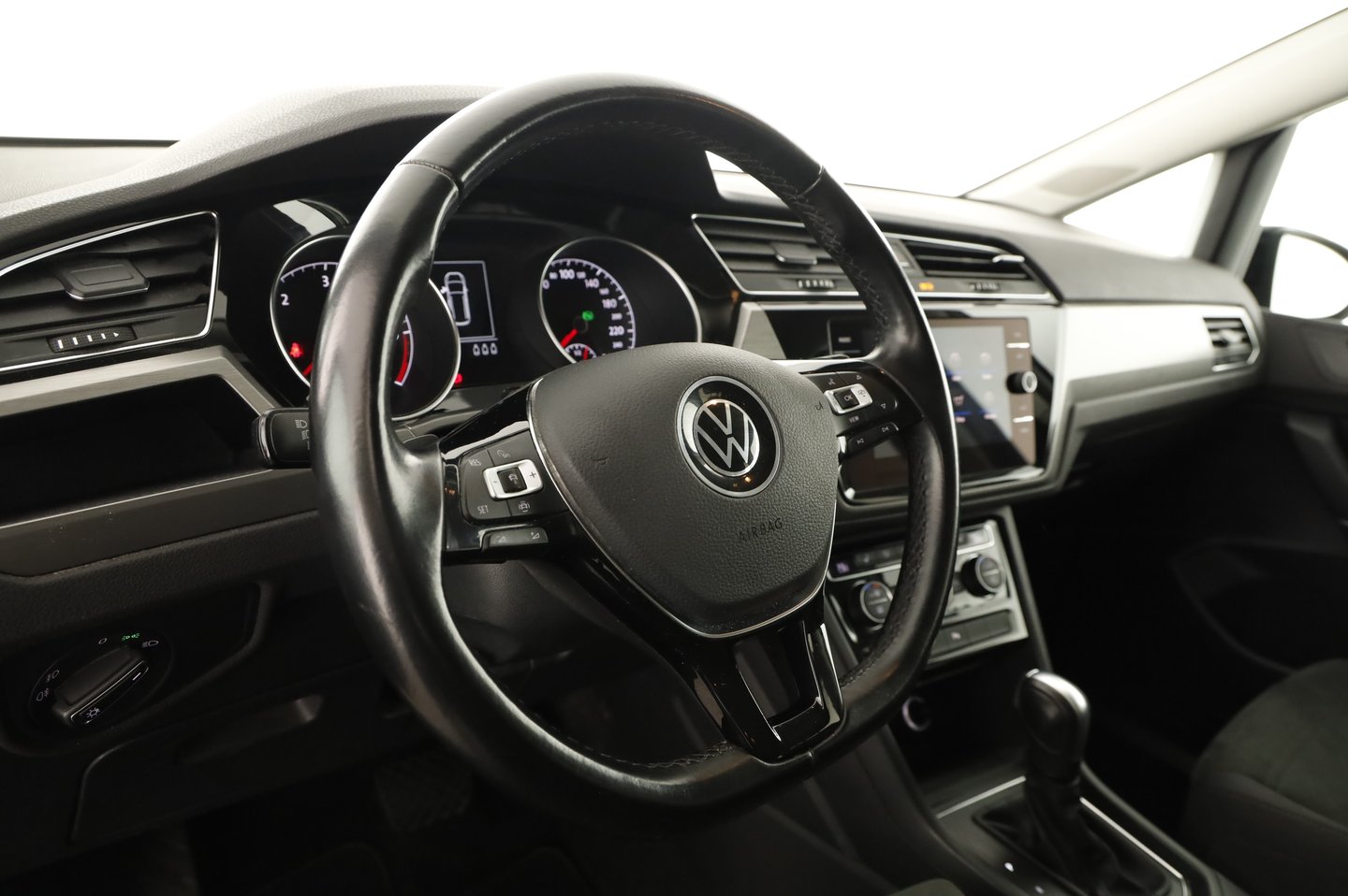 VW Touran Comfortline TDI SCR | Bild 16 von 30