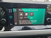 VW Golf Variant Life TDI in Pure White