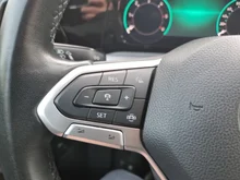 VW Golf Variant Life TDI in Pure White