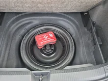 VW Golf Variant Life TDI in Pure White
