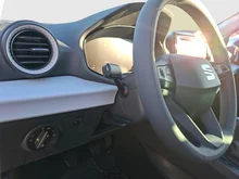 SEAT Arona Reference Edition 1.0 TSI in 9K Fjord-Blau