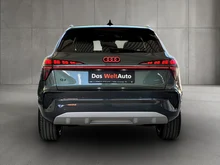 Audi Q3 TFSI quattro 150 kW  intense in Salbeigrün Metallic
