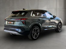Audi Q3 TFSI quattro 150 kW  intense in Salbeigrün Metallic