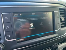 Peugeot Expert Premium Kasten L1H1 2,0 BlueHDi 180 Aut. S&S in weiß