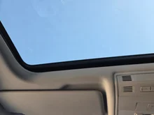VW Touran Sky TDI DSG in Pure White