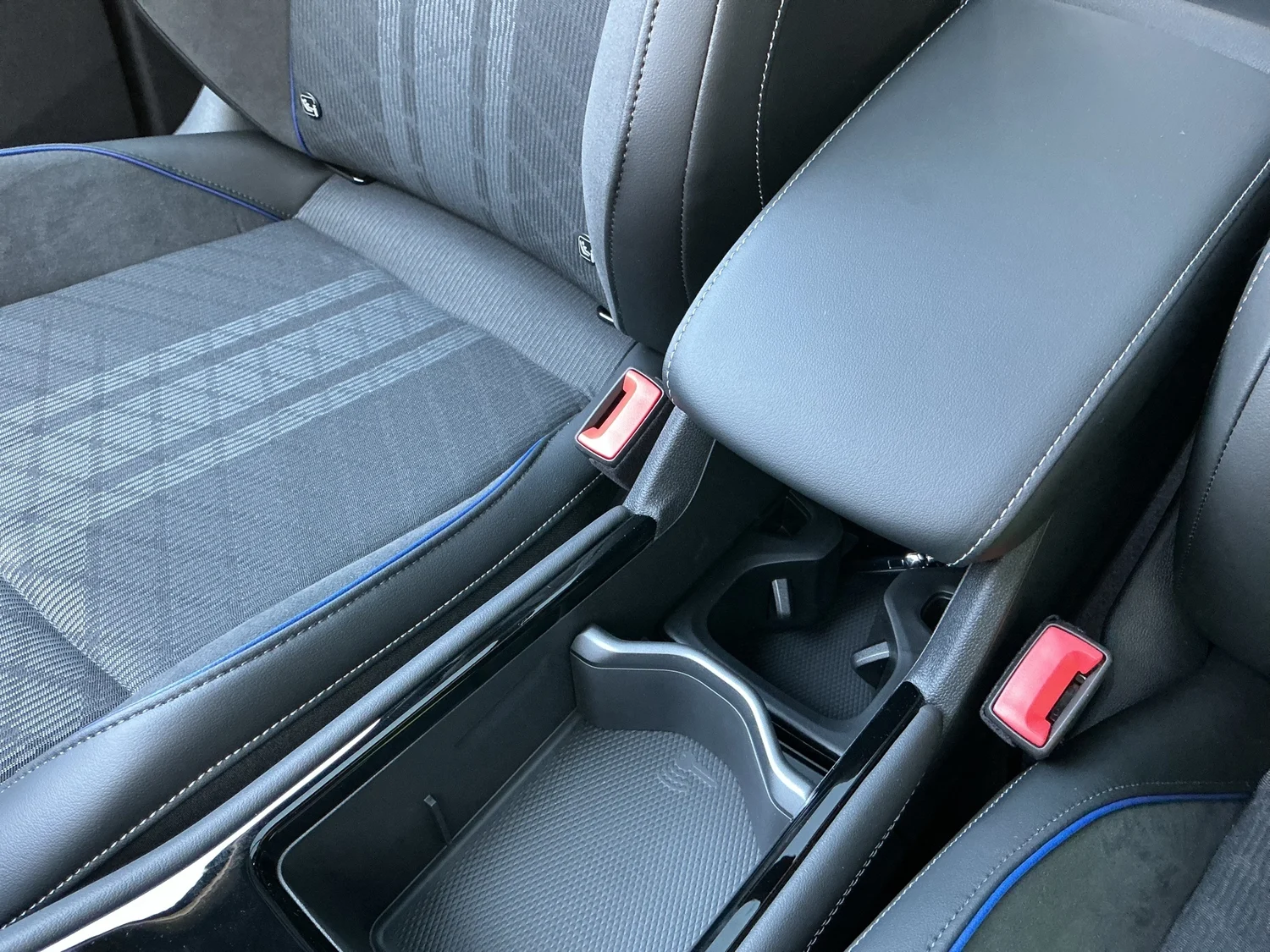 Bild eines VW Tiguan Sport TDI 4MOTION DSG