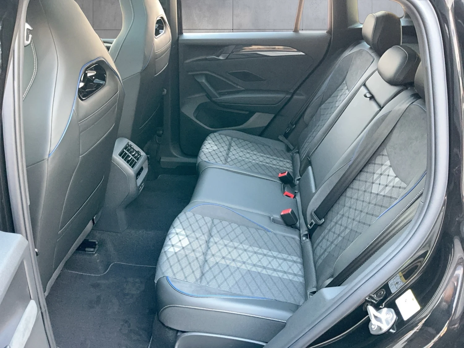 Bild eines VW Tiguan Sport TDI 4MOTION DSG