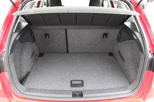 SEAT Arona FAST LANE Reference in Emotion-Rot