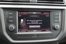 SEAT Arona FAST LANE Reference in Emotion-Rot