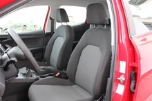 SEAT Arona FAST LANE Reference in Emotion-Rot