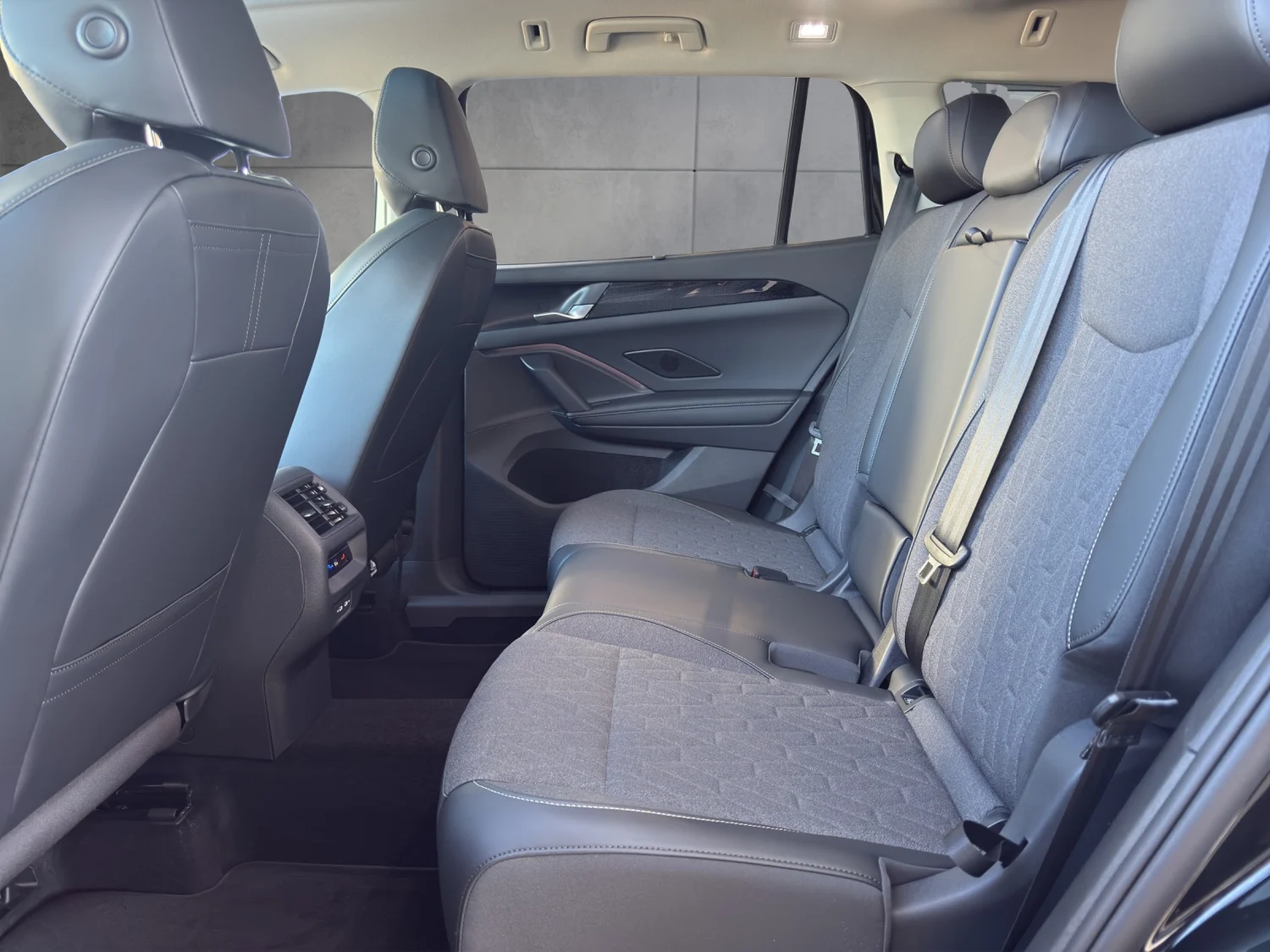 Bild eines VW Tayron Friends eHybrid DSG 150kW