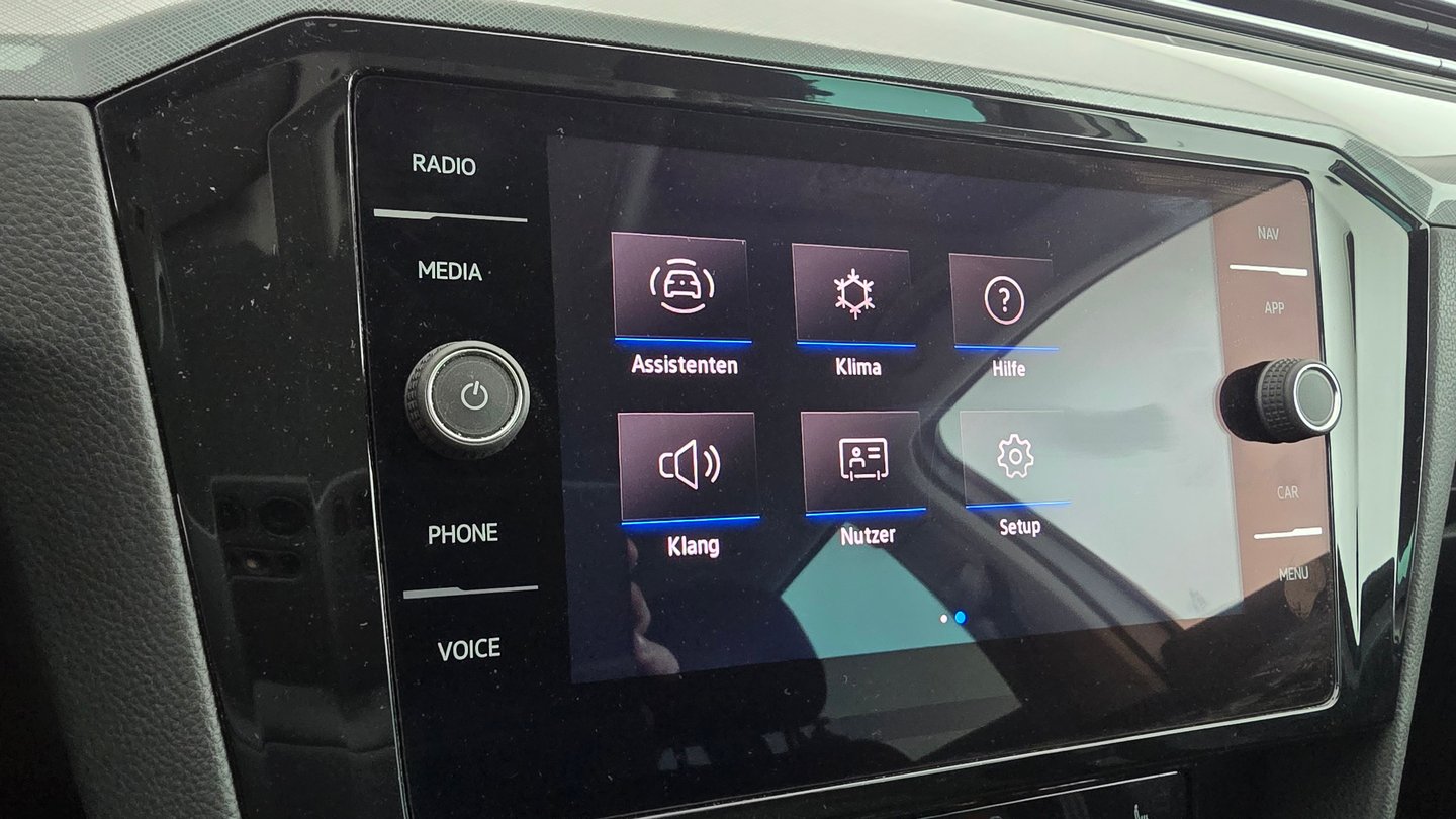 VW Passat Variant Business TDI DSG | Bild 19 von 25