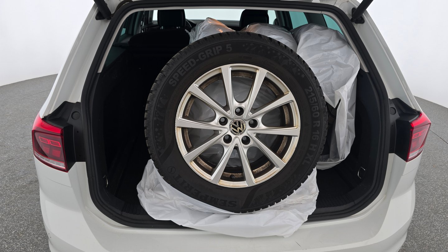 VW Passat Variant Business TDI DSG | Bild 23 von 25