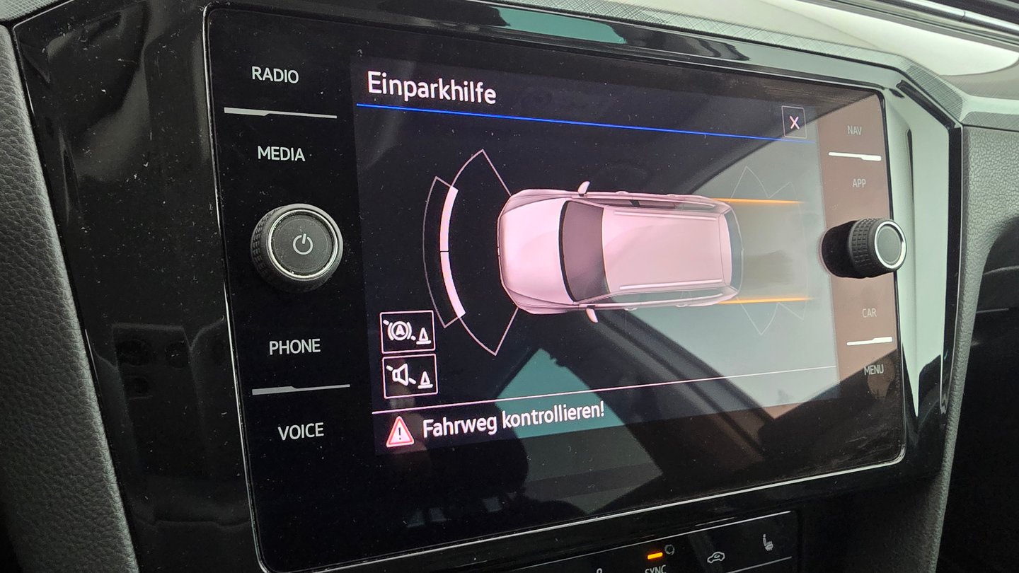 VW Passat Variant Business TDI DSG | Bild 20 von 25