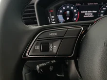 Audi A1 Sportback 25 TFSI intense in Mythosschwarz Metallic