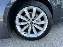 Audi A6 Avant 40 TDI quattro Sport in dunkelgrau - metallic-perleffekt