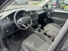 VW Tiguan TSI ACT in Deep Black Perleffekt