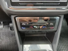 VW Tiguan TSI ACT in Deep Black Perleffekt